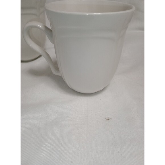 Gibson Designs LE CLAIRE White Coffee Mug Tea Cup Embossed Scalloped Set of 2 - Picture 3 of 9